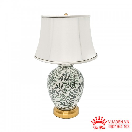 Đèn bàn gốm sứ nghệ thuật mang phong cách cổ điển