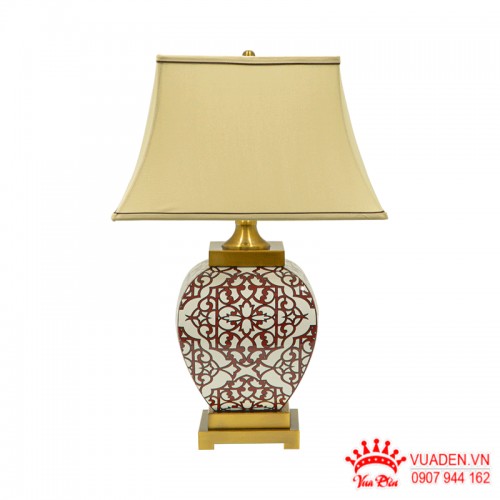 Đèn bàn thân gốm sứ thiết kế mang phong cách cổ điển