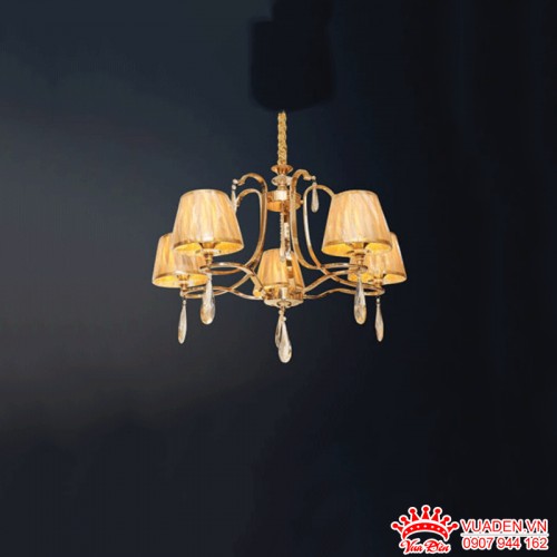 Đèn chùm cao cấp kiểu dáng sang trọng ấn tượng