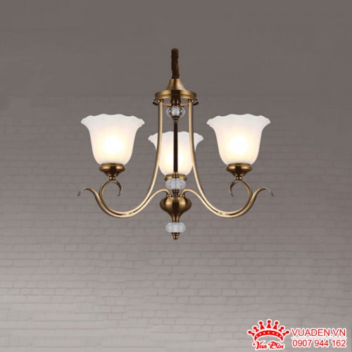 Đèn chùm cổ điển chao thủy tinh hình hoa sang trọng