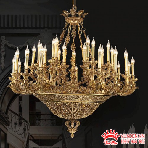 Đèn chùm đồng phong cách cổ kính trang trọng
