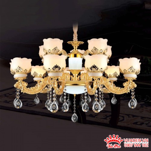 Đèn chùm nến cổ điển chao đá ngọc kiểu dáng sang trọng