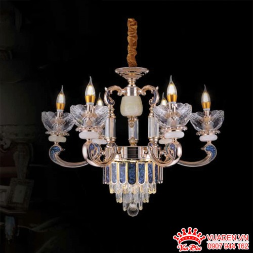 Đèn chùm pha lê cổ điển  trang trí nhà phố ấn tượng