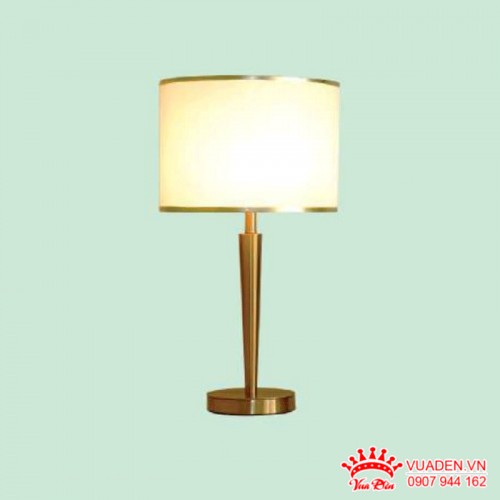 Đèn để bàn chao vải thân màu vàng sang trọng hiện đại
