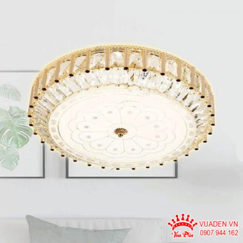 Đèn mâm pha lê ốp trần chao kính màu trang trí hoa văn cổ điển...