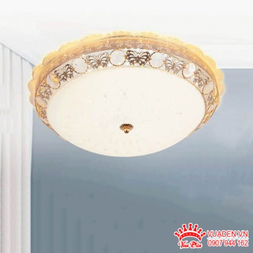 Đèn ốp trần dáng tròn đính pha lê viền đèn tinh xảo
