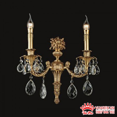 Đèn tường đồng chạm trổ tinh xảo kết hợp pha lê cao cấp sang trọng