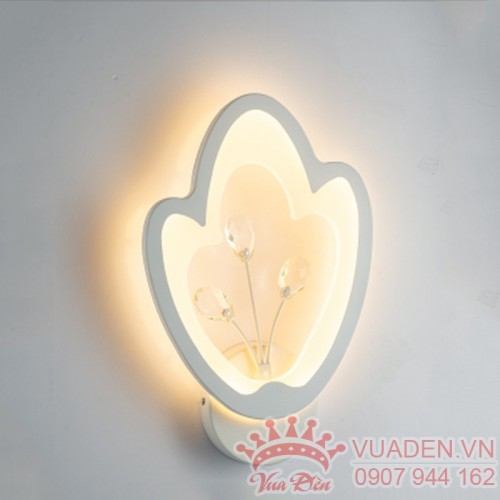Đèn vách thiết kế hình chiếc lá xinh xắn